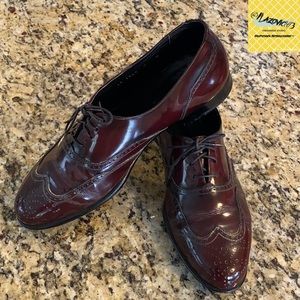 Johnston & Murphy Burgundy Oxford Wingtips 👞